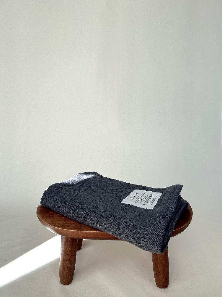 2.5-PLY GAUZE BATH TOWEL CHARCOAL - 1