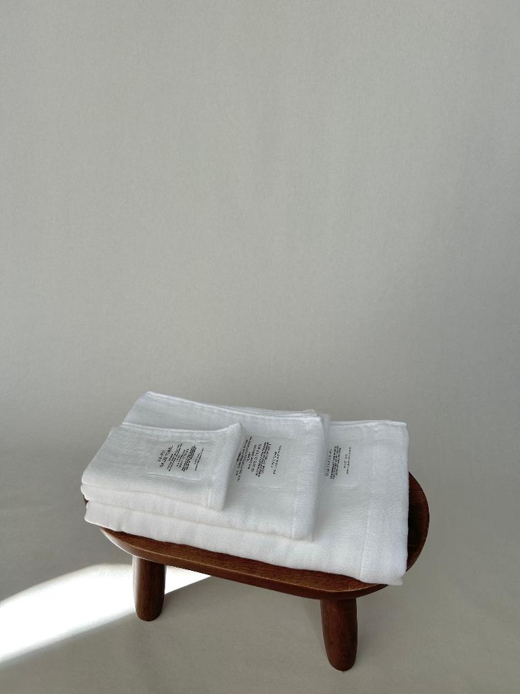 2.5-PLY GAUZE HAND TOWEL WHITE