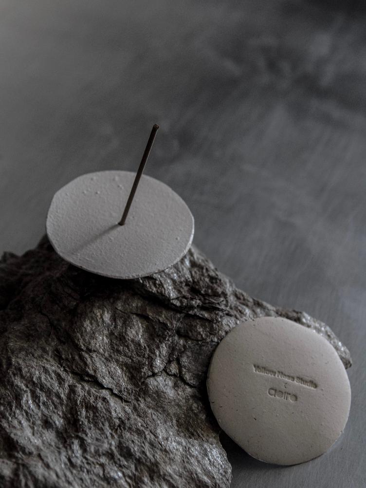HAKUDO MOON CERAMIC INCENSE HOLDER - 6