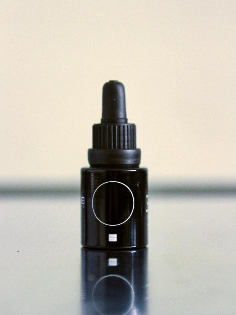 HAKUDO MOON ESSENCE - 0