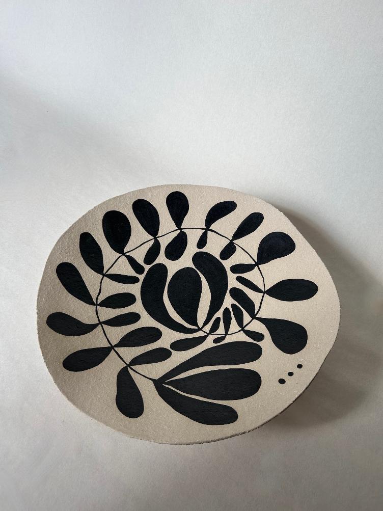 PLATE AYA SUR PIED - 4