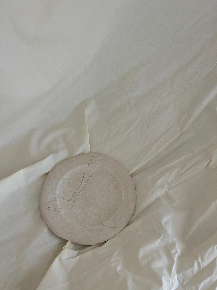 SEAT ON PLATE SMALL - 1